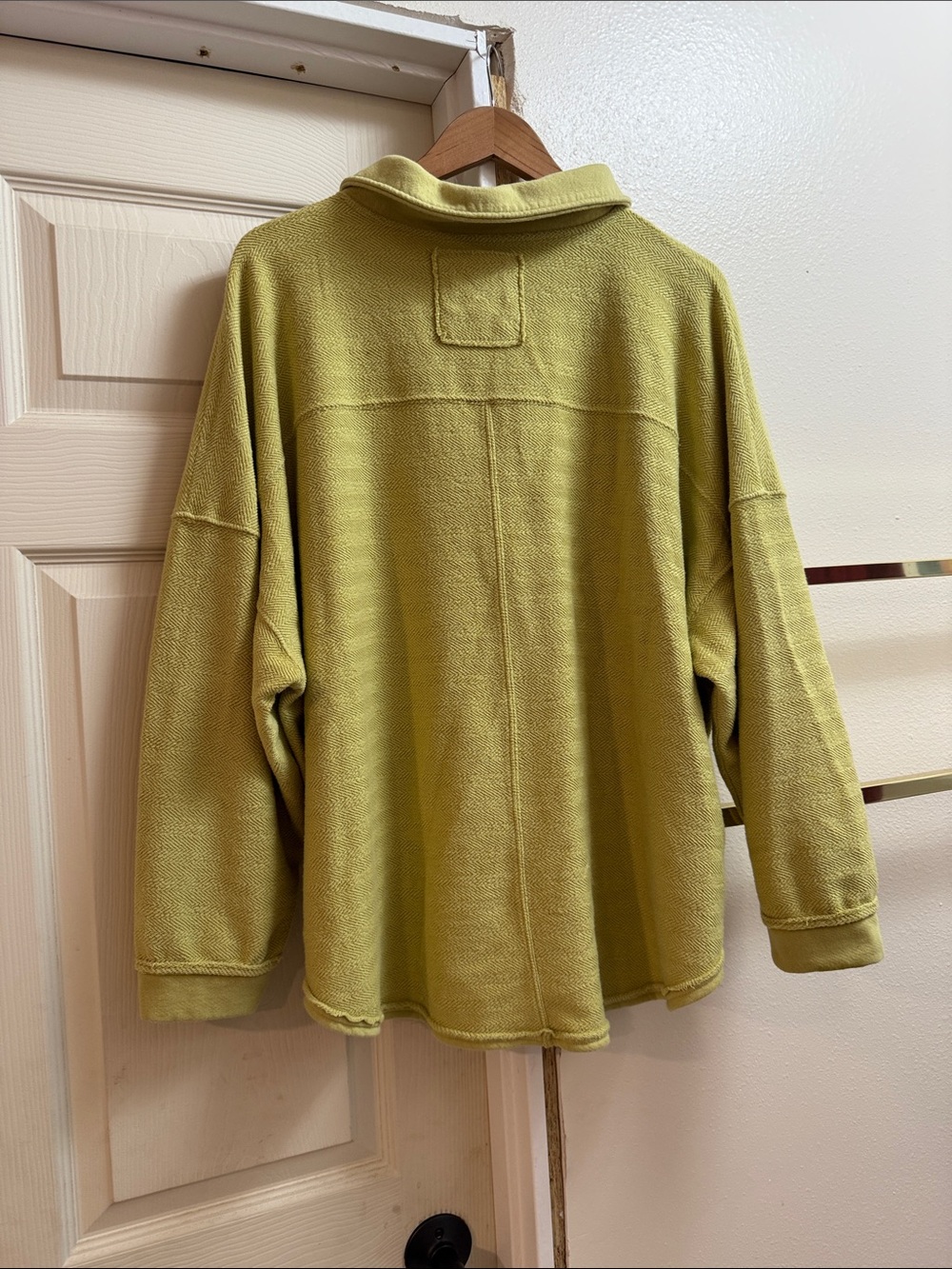 American Eagle Outfitters Lime Green Button-Up Pullover Sweatshirt - Picture 2 of 4